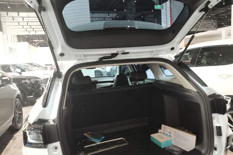 Used Dongfeng Aeolus Yixuan GS 2025 Mach-Edition 1.5L Automatic Starry Edition
