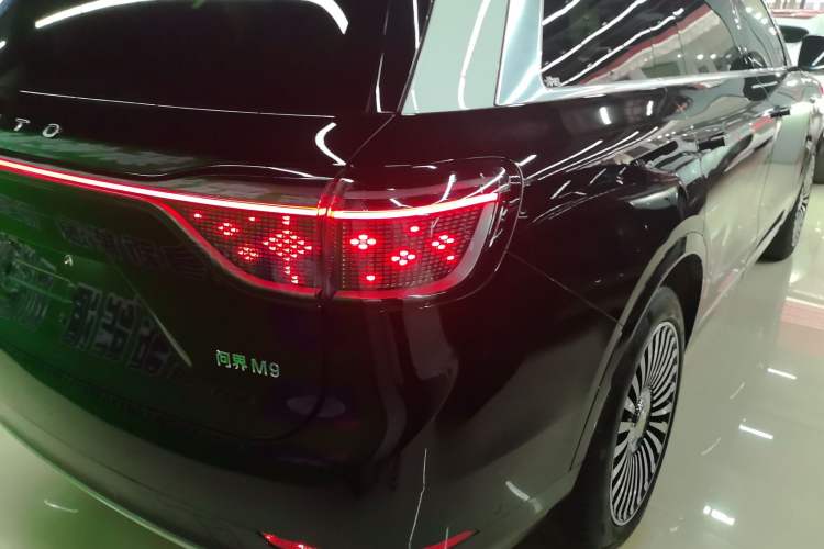 Used Hima AITO M9 2024 All-Electric Ultra Version 100 kWh 6-Seater Model
