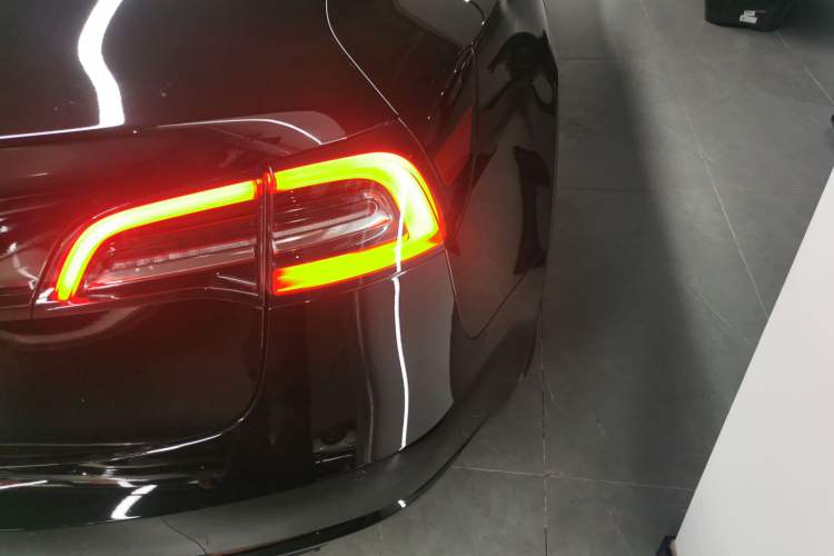 Used Tesla Model 3 2021 Standard Range Rear-Drive Upgraded Version
