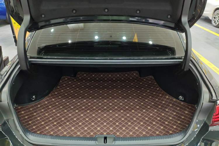 Used Lexus ES 2020 260 Excellence Edition
