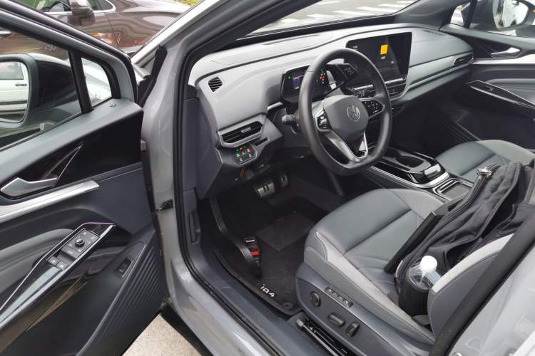 Used Volkswagen ID.4 CROZZ 2021 Long-Range Lite PRO Two-Wheel Drive Version