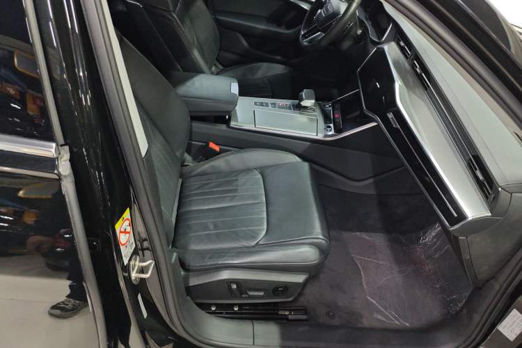 Used Audi A6L 2022 40 TFSI Luxury Prestige Edition
