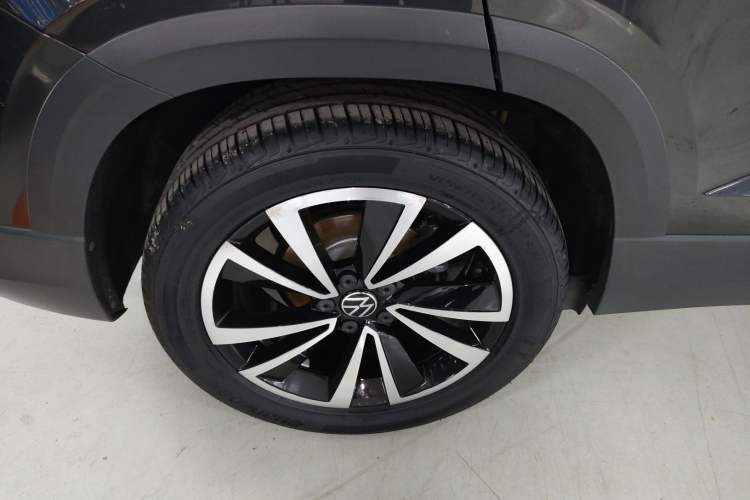 Used Volkswagen Tharu 2022 280TSI Two-Wheel-Drive Luxury Edition