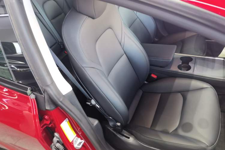 Used Tesla Model 3 2022 Rear-Wheel-Drive Version
