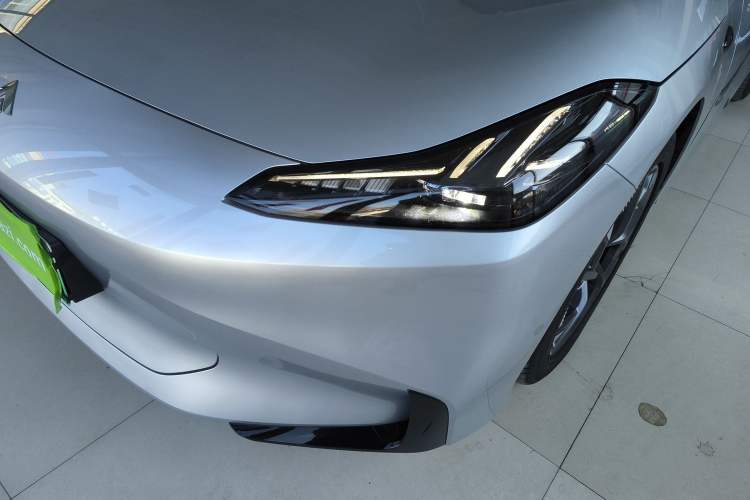 Used  GT 2023 560 Rear-Drive Seven-Wing Edition
