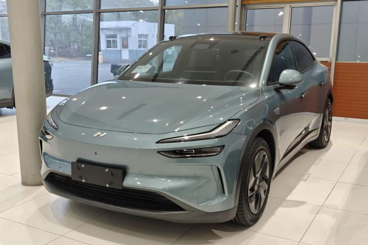 Used ONVO L60 2024 60 kWh Rear-Drive Version