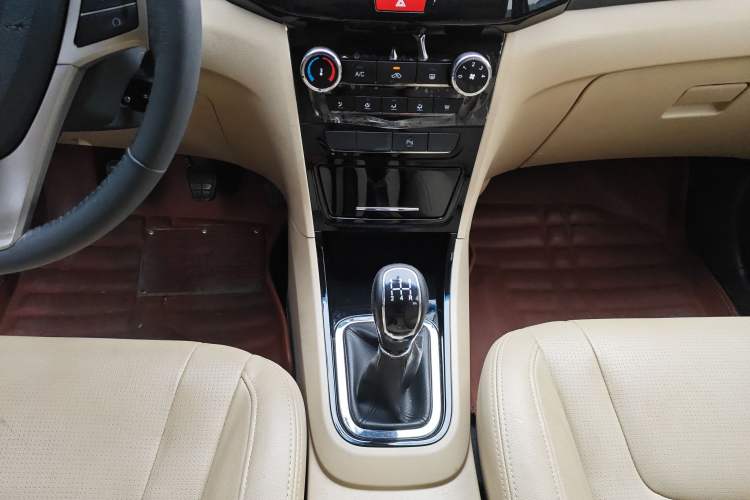 Used Chery E3 2013 1.5L Manual ZhiShang Model