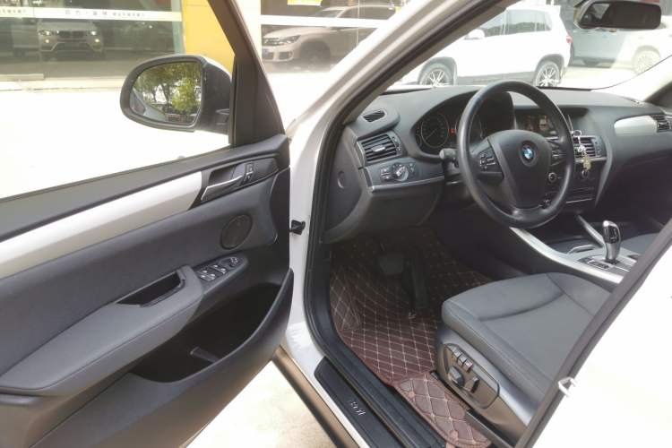 Used BMW X3 2016 sDrive20i
