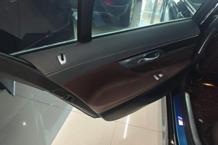 Used BMW 7 Series 2018 730Li Leading Model M Sport Package
