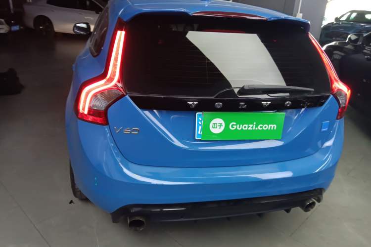 Used Volvo V60 2017 2.0T Polestar
