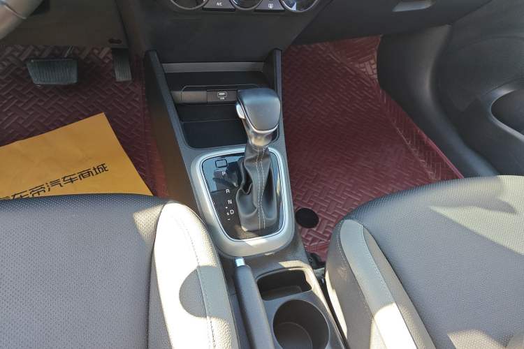 Used Kia kx1 Stonic 2021 1.4L CVT Fun Edition
