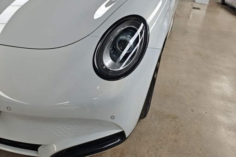 Used ORA Lightning Cat 2022 555 km Luxury Edition