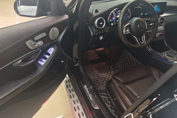 Used Mercedes-Benz GLC 2022 GLC 300 L 4MATIC Dynamic Model
