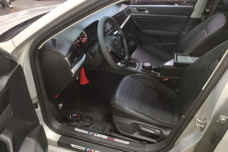 Used Volkswagen Lavida 2019 1.5L Automatic Comfort Edition China VI Standard
