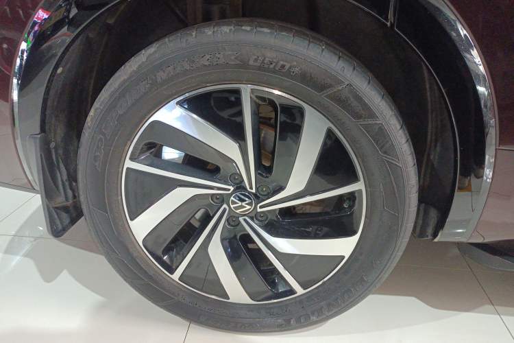 Used Volkswagen Viloran 2022 380TSI Luxury Edition
