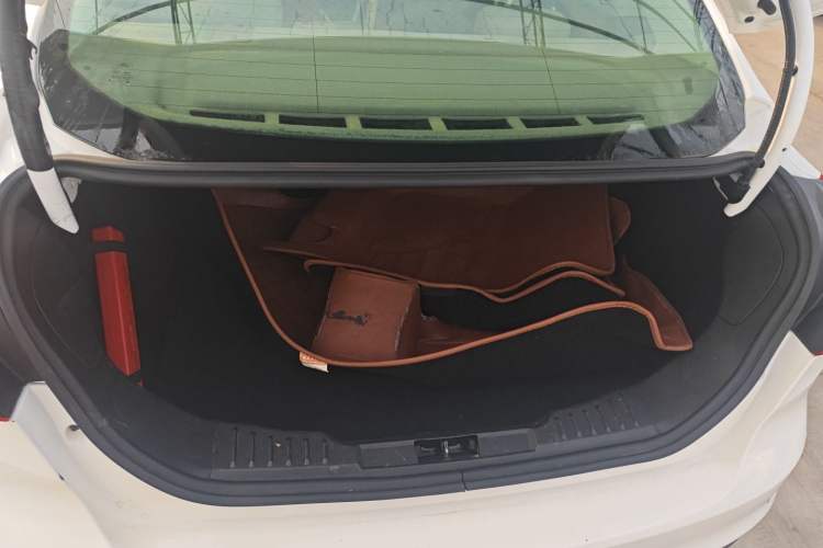 Used Ford Focus 2015 Sedan 1.6L Automatic Comfort Model
