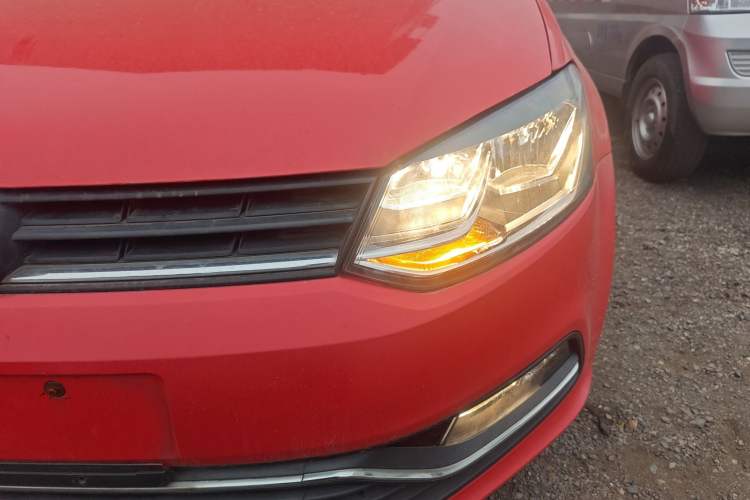 Used Volkswagen Polo 2016 1.6L Automatic Comfort Model