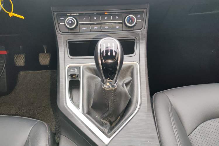 Used Geely Auto Vision 2020 Revised 1.5L Manual Asian Games Edition