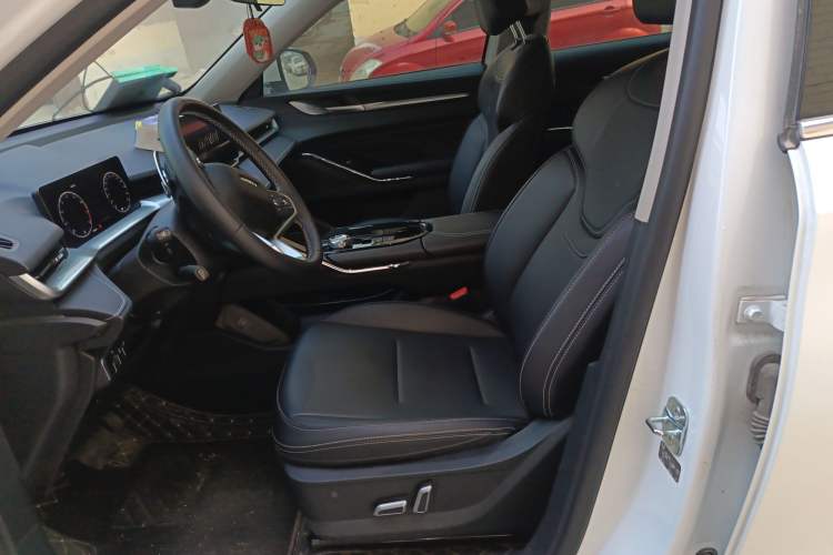 Used Haval H6 2024 1.5T Two-Wheel-Drive Classic Edition
