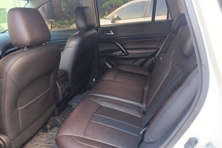 Used GAC Trumpchi GS4 2018 200T G-DCT Two-Wheel Drive Elite Edition
