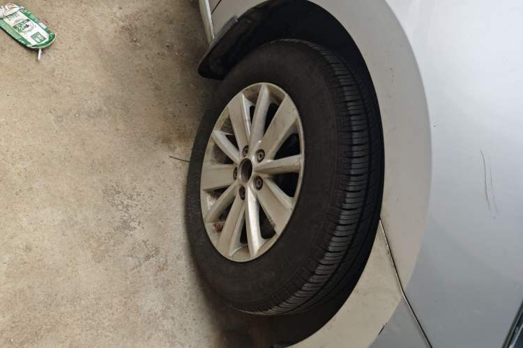 Used Volkswagen Jetta 2015 1.6L Manual Fashion Edition