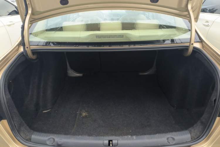 Used Volkswagen Lavida 2013 Restyled Classic 1.6L Automatic Comfort Edition
