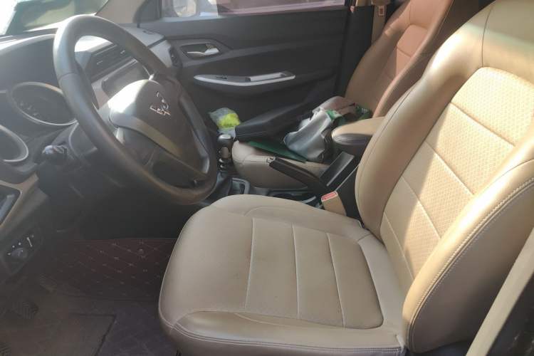 Used Wuling Hongguang 2019 1.5L S Comfort Edition China VI LAR
