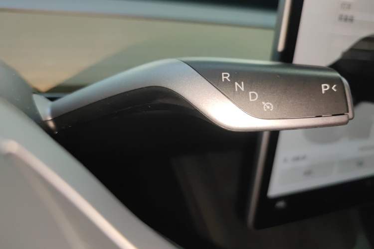 Used Tesla Model Y 2022 Rear-Wheel-Drive Version
