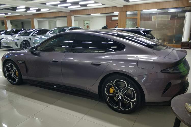 Used  SU7 2024 Four-Wheel Drive Ultra-Long Range Advanced Intelligent Driving Max Edition