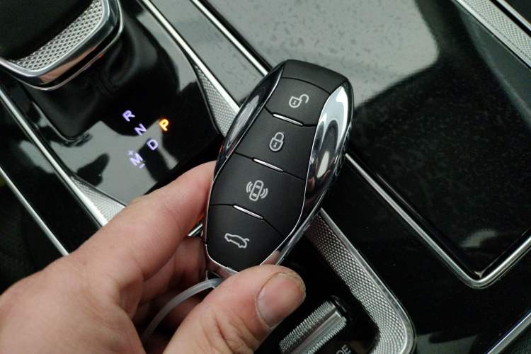 Used Hongqi HS5 2023 2.0T Qixiang Pro Edition