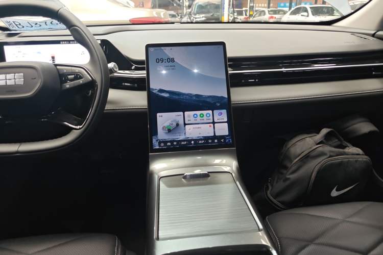 Used  L6 2024 125km PLUS Dragon Edition