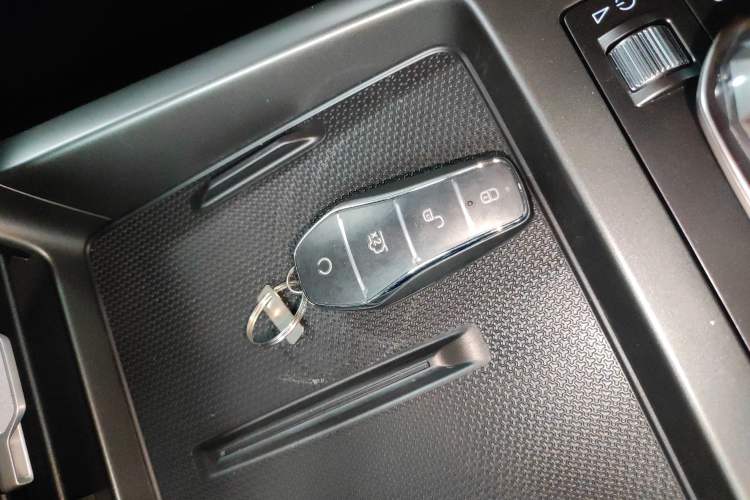 Used BYD Qin PLUS 2025 DM-i Smart Drive 55KM Leading Model