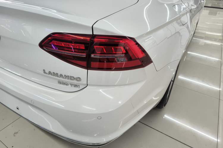 Used Volkswagen Lamando 2021 230TSI DSG Fashion Edition
