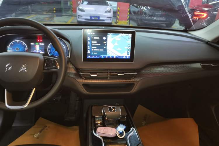 Used Hongqi E-QM5 2022 431 km Charge & Enjoy Edition
