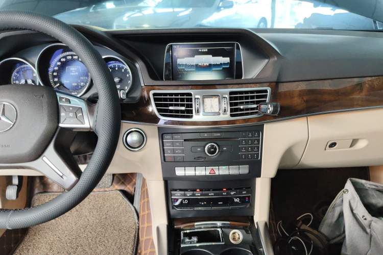 Used Mercedes-Benz E-Class 2015 Revised E 260 L
