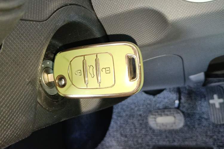 Used Wuling Hongguang MINIEV 2021 Macaron Premium Model – Lithium Iron Phosphate
