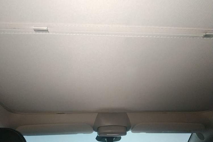 Used Tesla Model Y 2024 Long-Range All-Wheel-Drive Version
