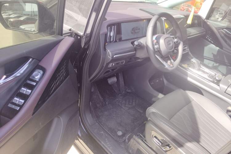 Used GAC Trumpchi M8 2024 Master Series 400T Prestige Edition
