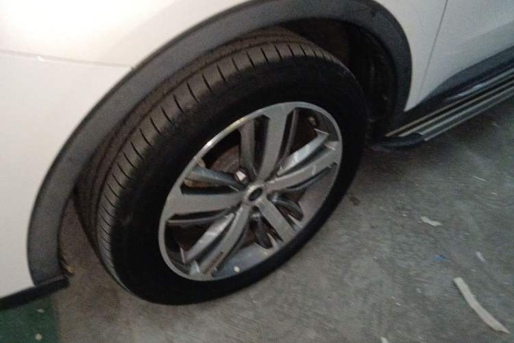 Used Haval H6 2017 Red Label 2.0T Automatic Two-Wheel Drive ZhiShang Model