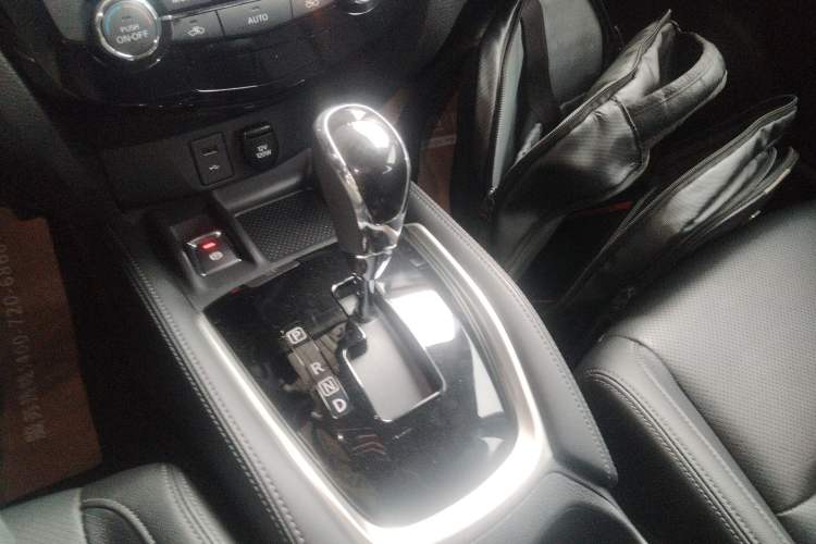 Used Nissan X-Trail 2023 Classic 2.0L Two-Wheel Drive Smart Connect & Comfort Edition
