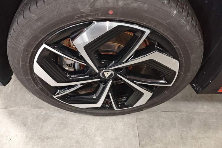 Used  S07 2024 215Max Qiankun Intelligent Driving ADS SE Range-Extended Version