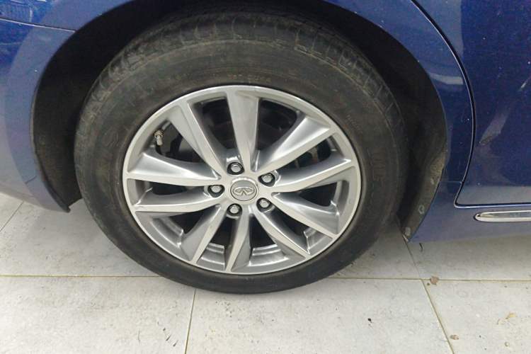 Used Infiniti Q50L 2018 2.0T Comfort Edition China VI Standard