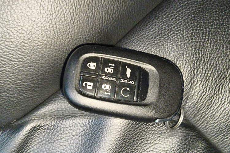 Used Honda Elysion 2024 2.0L eHEV Luxury Edition
