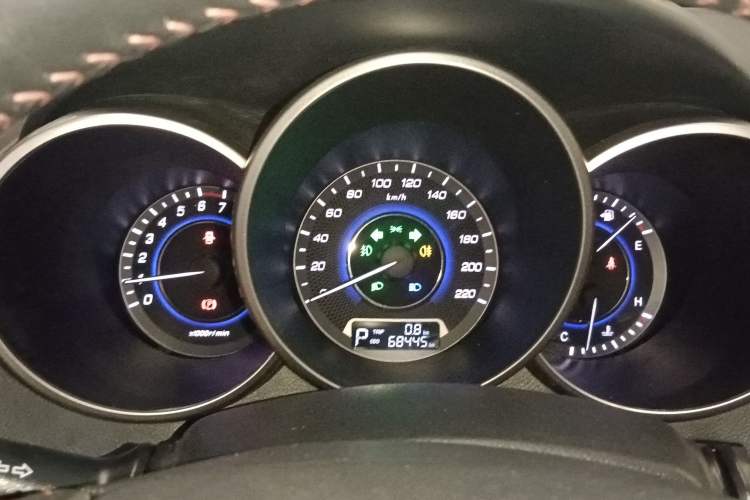 Used Changan Eado 2015 1.6L Automatic Junku Model China IV Standard
