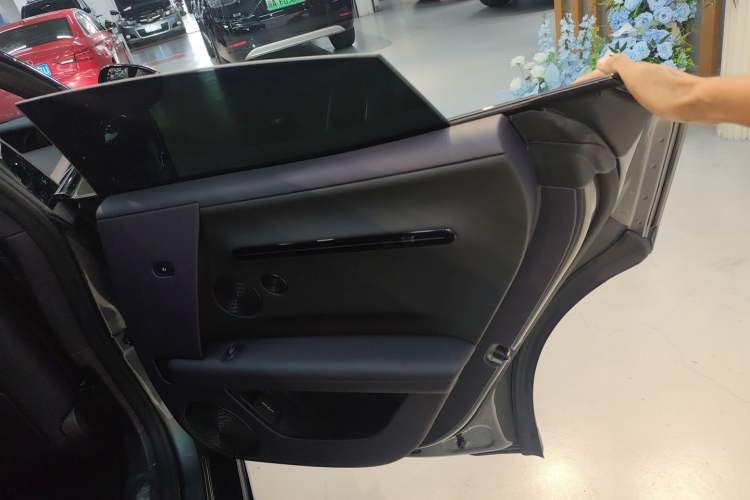 Used  06 2025 Ultra Pure Electric Edition
