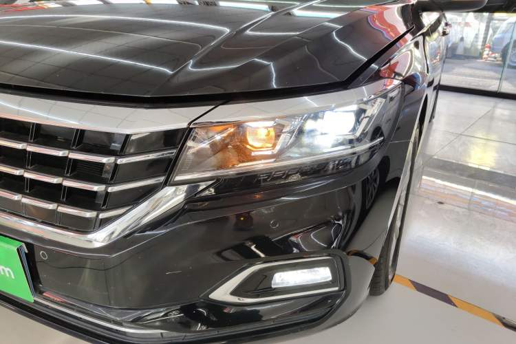 Used Volkswagen Passat 2019 330TSI Elite Edition China VI
