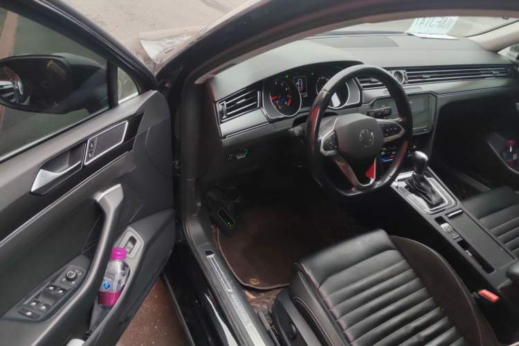 Used Volkswagen Magotan 2020 330TSI DSG Leading Model
