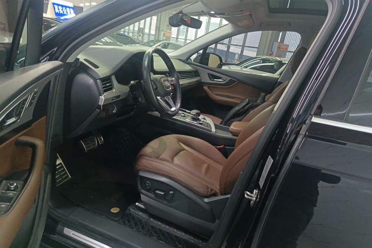 Used Audi Q7 2019 55 TFSI Technology Edition
