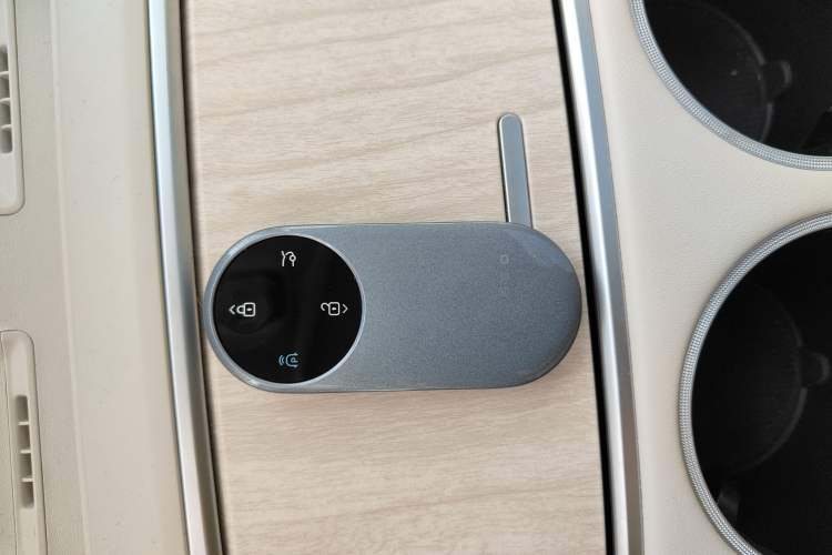 Used Hima Luxeed R7 2024 All-Electric 736 km Ultra
