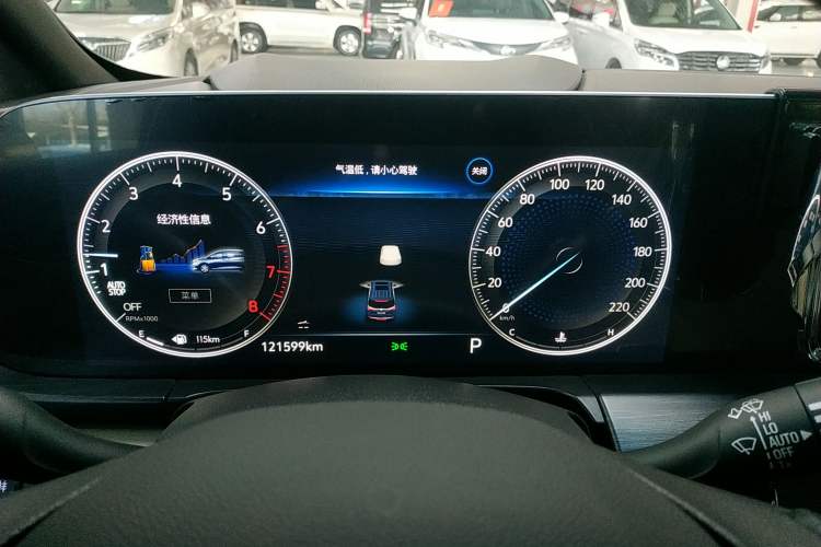 Used Buick GL8 2022 ES Land Cruiser 653T Luxury Model